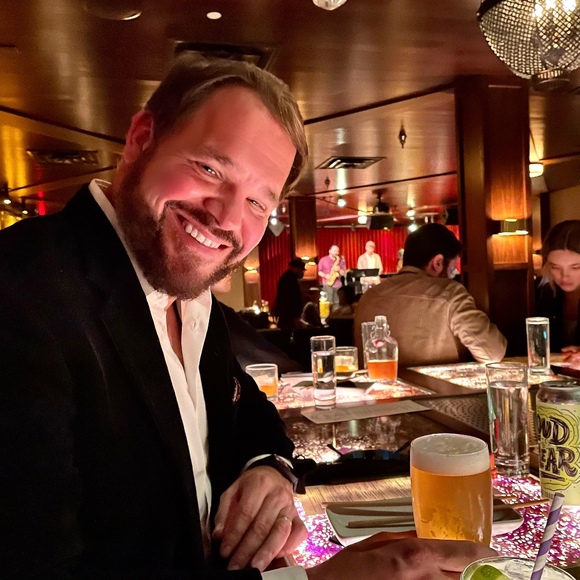 Meet your Posher, Chad - Picture 1 of 1